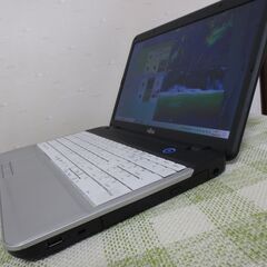 中古/15型/ノートPC/Win10/Office/新品SSD128GB/4GB/FMV/MS Office2019搭載　新品マウスの画像