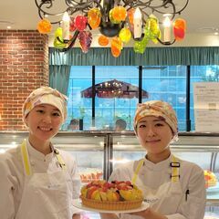 【デリスカフェ　大丸東京】週2日・1日3h～OK！接客が好きな方・料理が好きな方大歓迎！の画像