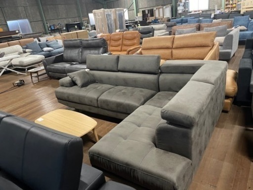 カウチソファー新品！ファブリックレザー！10万円オーバー