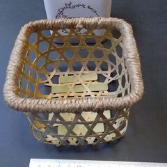 六つ目編み角かご植木鉢の画像