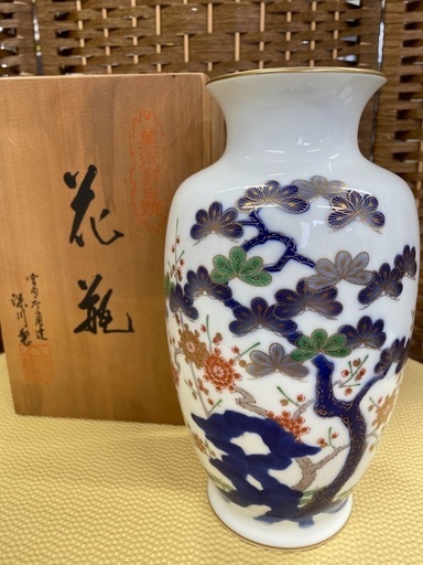 深川製有田焼き花瓶☆花瓶☆有田焼き☆宮内庁御用達☆置物☆和風（Ａ355）