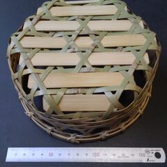 六つ目編み丸かごの画像