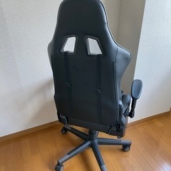 ゲーミングチェア　GT RACINGの画像