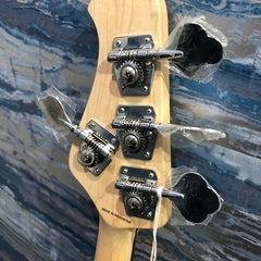 【新品】ベース　Sterling by MUSIC MAN Ray4 Trans Blue Satin  スタジオ利用の特典あり！の画像