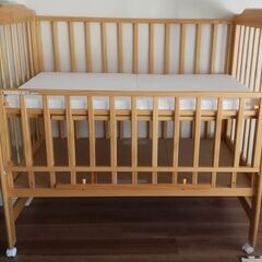 ハイタイプ KATOJI ベビーベッド  【引き取り希望/アピタテラス綱島付近】の画像