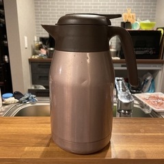 サーモスステンレスポット　1.4ℓ カカオ