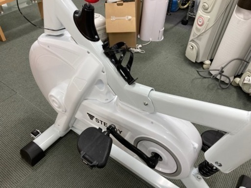 【?‍♀️?‍♂️3ヶ月のみ使用の美品です✨】 STEADY ステディ スピンバイク フィットネスバイク ST128 無段階負荷調整 