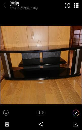 テレビ台❇️３０００円で売ります‼️
