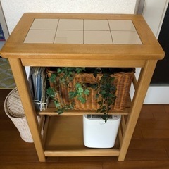 【1/24までに受渡し希望】木製タイルワゴン（キャスター取付可）