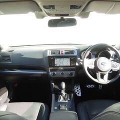 27年 アウトバック 2.5 LTD 4WD ナビ／ＴＶ／ＬＥＤ／黒革／シートヒーター／ＥＴＣ／パワーバックドア／51,110㎞の画像