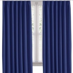 カーテンの画像