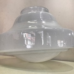 お話し中　レトロ　ヴィンテージ　ミルクガラスとアルミ　ペンダントライトのカバーの画像