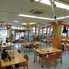 【入社祝金有！】未経験、無資格でもOK！軽度者中心のデイサービス介護職(フルタイム)募集！の画像