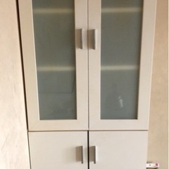 食器棚　チェストの画像