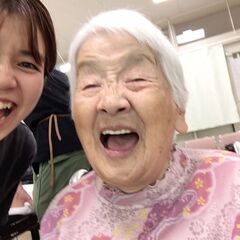 ♪訪問現場、直行直帰OK♪訪問理美容師パート２名急募！！・日当８５００円～　・時給１０００～の画像