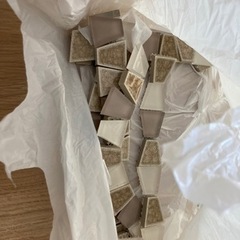 LIXILエコカラットタイル余り詰め合わせの画像