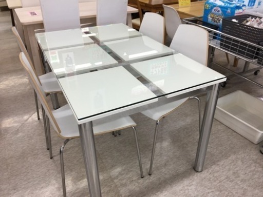 ガラス　ダイニングセット　オシャレ！