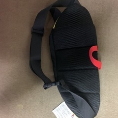 Reebokウエストバック未使用品の画像