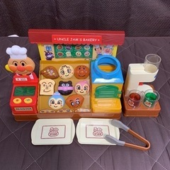 ジャムおじさんの焼きたてパン工場