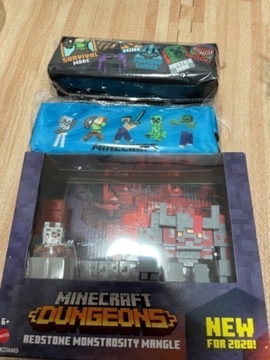 マインクラフト筆箱2種とフィギュアセット