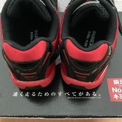 男の子　瞬足　19cm  スニーカーの画像