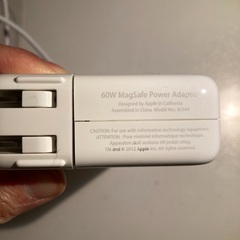 MacBook 60W MagSafe 電源アダプタの画像