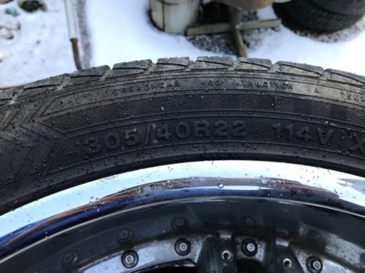 305/40/R22 ランクル　5穴