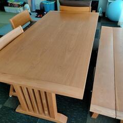 ダイニングテーブルセットの画像