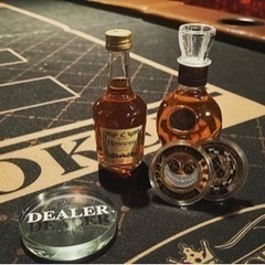 ポーカーも遊べるカジノBARで一緒に働きませんか❓🥃の画像