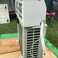 取引中　値下げ　取付8000円～　富士通エアコン　６～８畳用　お掃除機能　人感センサー　2013年　AS-R22B-W　中古　近隣無料配達の画像