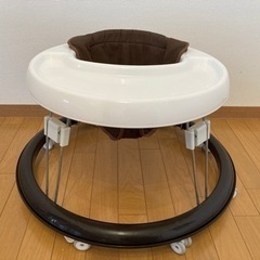 ベビー　歩行器の画像