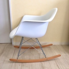 イームズ ロッキングチェア リプロダクト品の画像