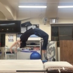 バク転バク宙など教えます(アクロ)