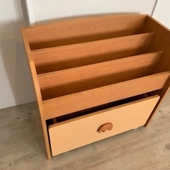 6日に受渡予定です　子供用絵本棚　おもちゃ棚の画像