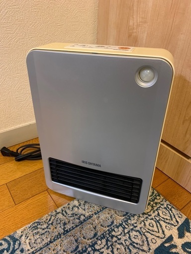 アイリスオーヤマ　ヒーター