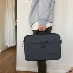 パソコンバッグ　incase インケース15インチピッタリ