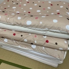 ニトリマットレス・布団　2組ずつの画像
