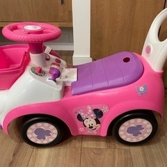 ディズニー　ミニーマウス　おもちゃ　車