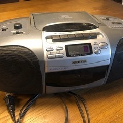 ■ジャンク、ラジカセ　aiwa CSD-ES220です。