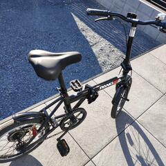折りたたみ自転車の画像