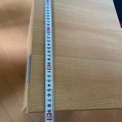 ベッドサイドテーブルの画像