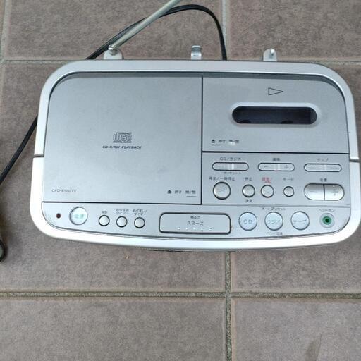 ラジオ　カセットテープ　CDラジカセ