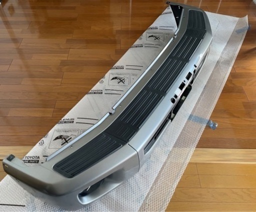 【純正部品】美品2015年式ランドクルーザー70 ウインチ用フロントバンパーカバー　5211-60890 GRJ76