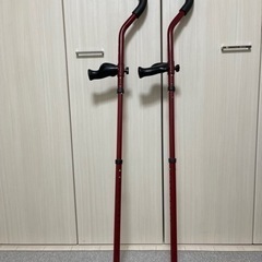 松葉杖が必要な方おられませんか〜！？