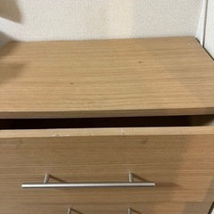 3段引き出し付きの画像