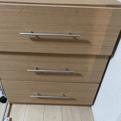 3段引き出し付きの画像