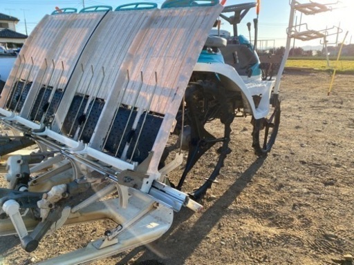 （ヤ）クボタ4条乗用型田植機JJ4エンジン一発確認済み4.3馬力