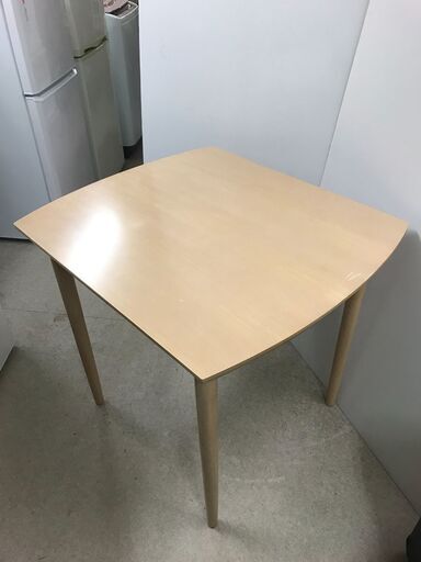 バルス　ダイニングテーブル 幅800　奥行700　高さ720㎜