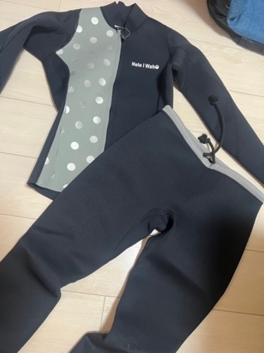 ウェットスーツ