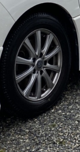 アルファードアルミホイール　スタッドレスタイヤ国産